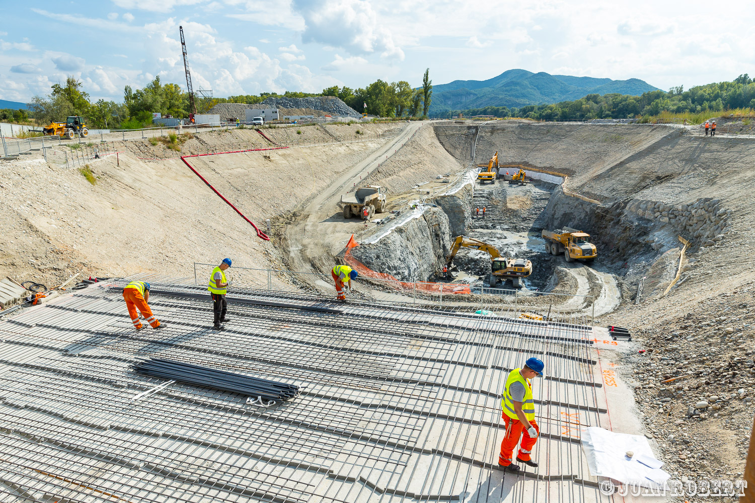 Auteur, BTP, CNR, Juan ROBERT, Le Pouzin, PCH, Photographe, building, centrale hydro electrique, chantier, machines, ouvriers, pelleteuse, rhoneLe PouzinArdêche - Rhône-AlpesCNR chantier PCH Pouzin