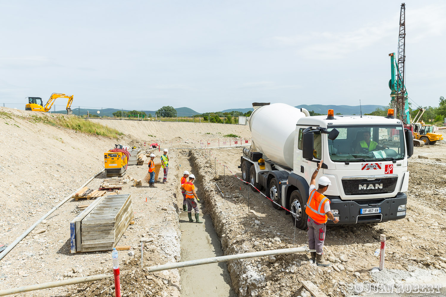 Reportage au solAuteur, Juan ROBERT, Photographe, buildingLe PouzinArdêche - Rhône-AlpesPCH Pouzin