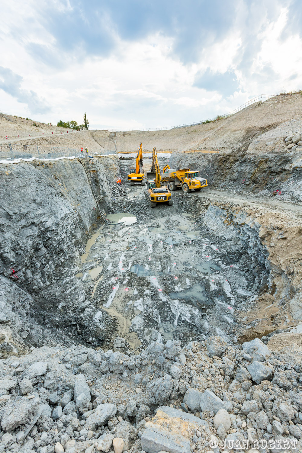 Auteur, BTP, CNR, Juan ROBERT, Le Pouzin, PCH, Photographe, building, centrale hydro electrique, chantier, machines, ouvriers, pelleteuse, rhoneLe PouzinArdêche - Rhône-AlpesCNR chantier PCH Pouzin