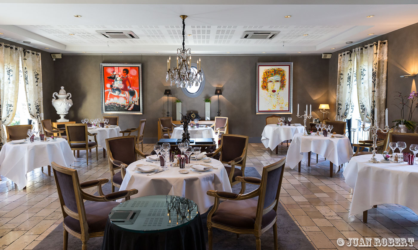 Granges-les-BeaumontDrôme - Rhône-AlpesRestaurant Les Cèdres à Granges-les-beaumont