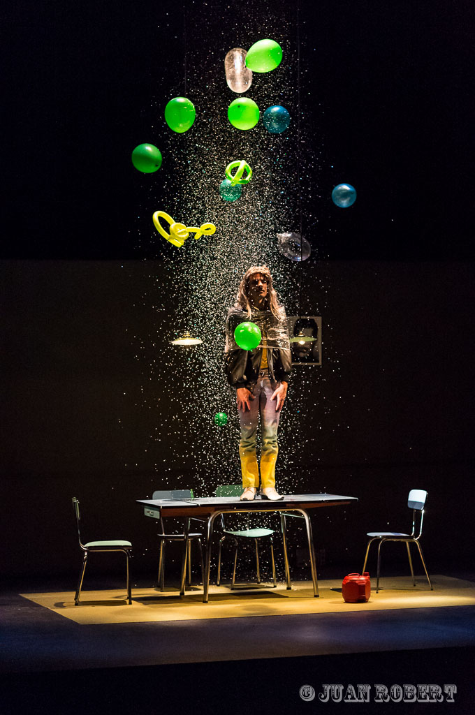 pièce de théâtre ayant pour sujet le sida et les relations familiales. JuanRobert_121130_0843.NEFGrenoble