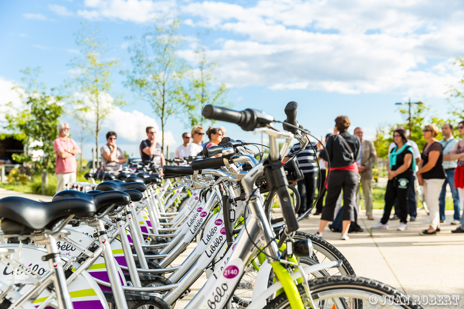 Auteur, Juan ROBERT, Photographe, chantier, cyclo, entreprises, gare, libelo, nuit, rails, rovaltain, tgv, visite, vélo, écoparc, élusAlixanDrôme - Rhône-AlpesVisite à vélo de l'Ecoparc Rovaltain