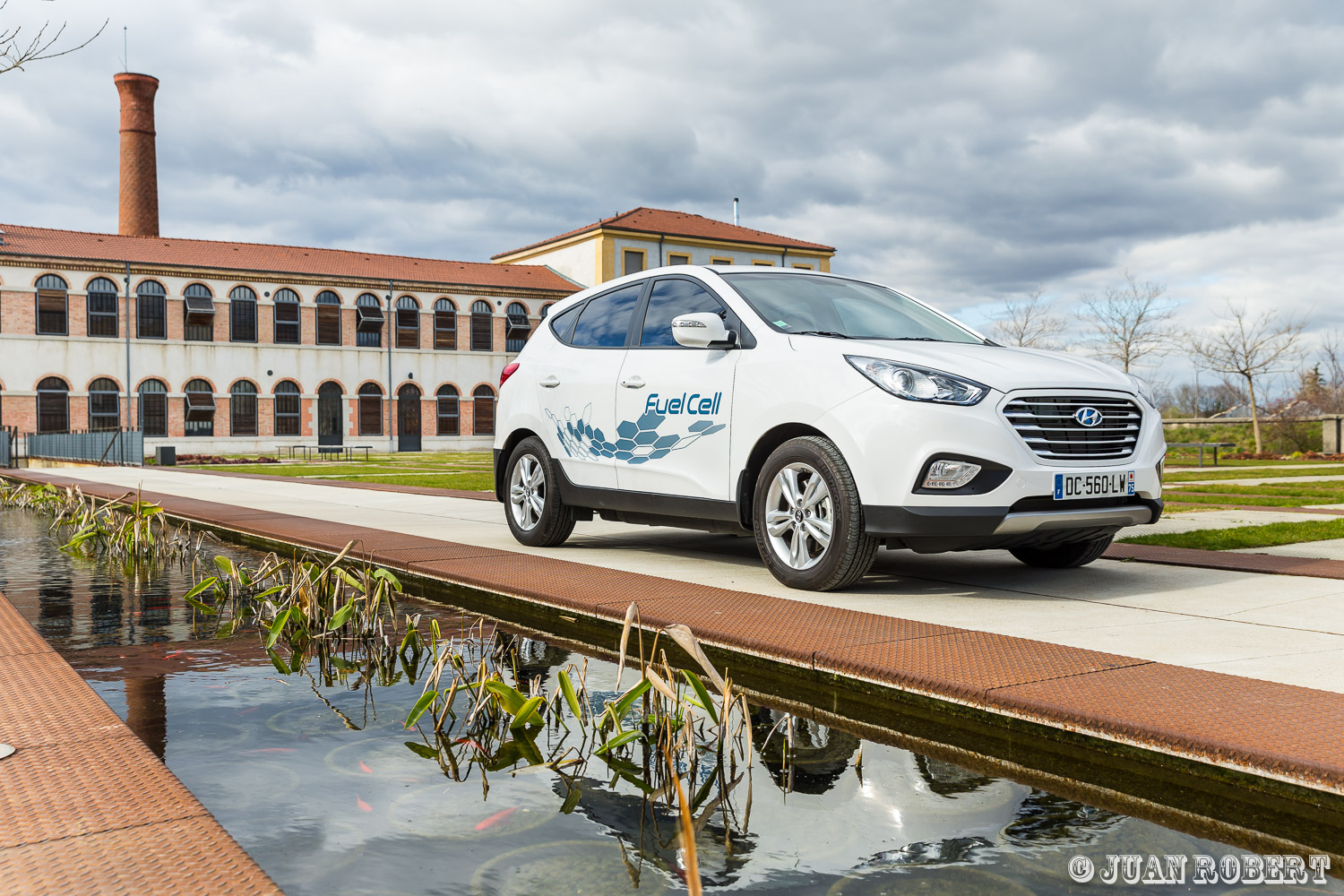 Auteur, Juan ROBERT, Photographe, industrielleDrôme - Rhône-AlpesShooting Hyundai ix35 fuelcell ambiance Urbaine